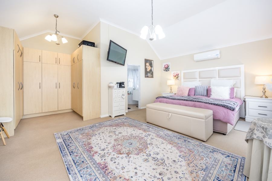 4 Bedroom Property for Sale in Zevendal Western Cape